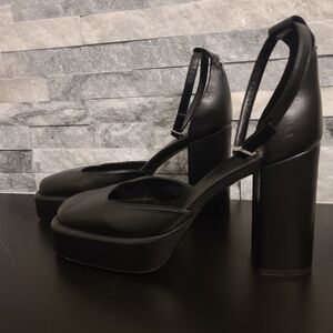 NWT Hugo Boss Black Leather High Heel Platform Shoes